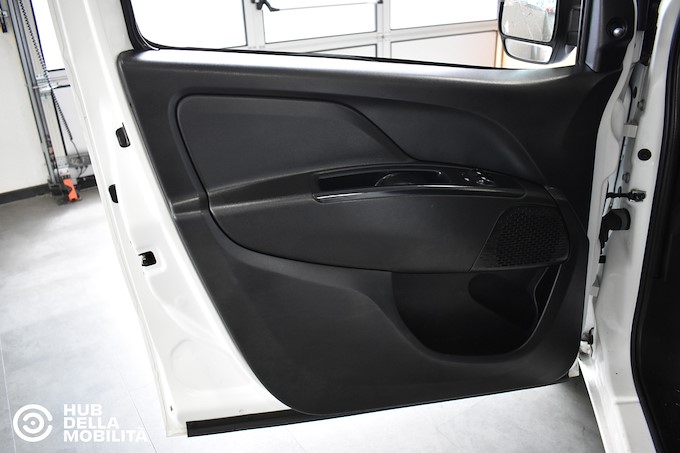 FIAT Doblò 1.4 T-Jet Natural Power PL-TN Cargo Maxi Lamierato SX